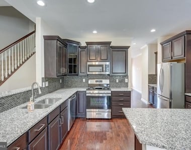 7827 Crystal Brook Way - Photo Thumbnail 11