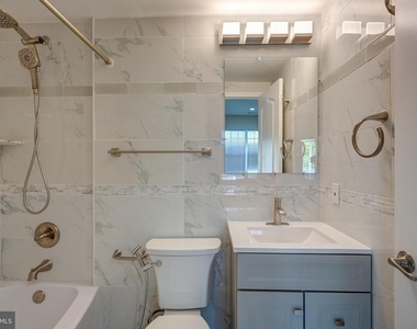 7827 Crystal Brook Way - Photo Thumbnail 35