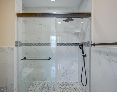 7827 Crystal Brook Way - Photo Thumbnail 30