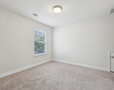 10418 Turnbull Loop - Photo Thumbnail 22