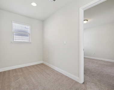 10418 Turnbull Loop - Photo Thumbnail 21