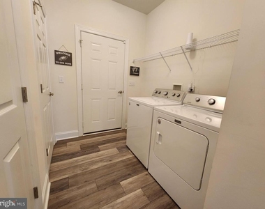 26017 Starboard Drive - Photo Thumbnail 11
