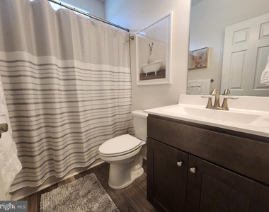 26017 Starboard Drive - Photo Thumbnail 13