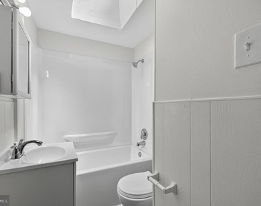 53 Madison Drive - Photo Thumbnail 13