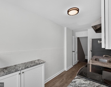 53 Madison Drive - Photo Thumbnail 9