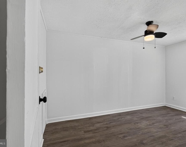 53 Madison Drive - Photo Thumbnail 21