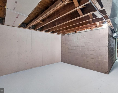 53 Madison Drive - Photo Thumbnail 24