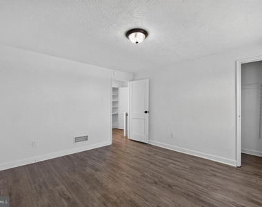 53 Madison Drive - Photo Thumbnail 19