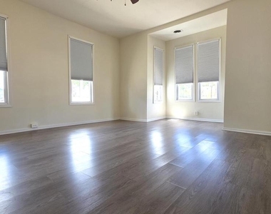 10 Dorman Street - Photo Thumbnail 4