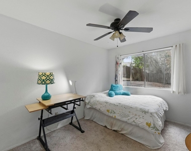 4802 Peach Grove Ct - Photo Thumbnail 6