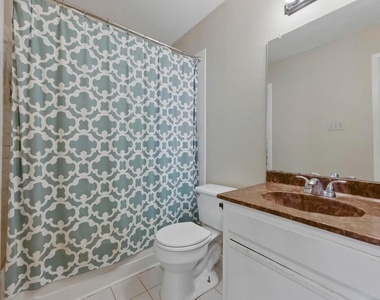 4802 Peach Grove Ct - Photo Thumbnail 7