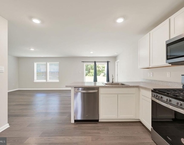 13 Casterline Court - Photo Thumbnail 2