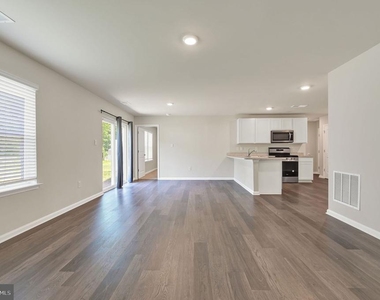 13 Casterline Court - Photo Thumbnail 5