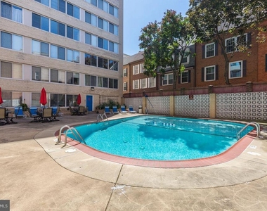 922 24th Street Nw - Photo Thumbnail 29