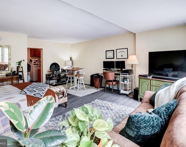 922 24th Street Nw - Photo Thumbnail 15