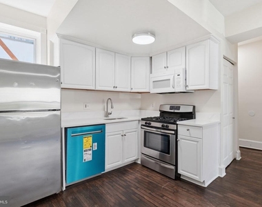 1038 6th Street Ne - Photo Thumbnail 1