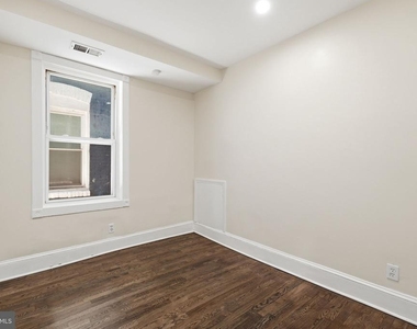 1038 6th Street Ne - Photo Thumbnail 11