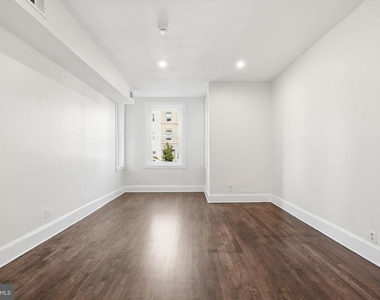 1038 6th Street Ne - Photo Thumbnail 5
