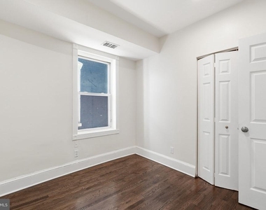 1038 6th Street Ne - Photo Thumbnail 9