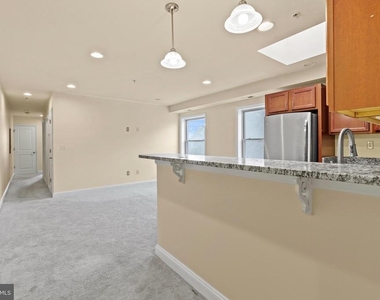 922 Madison Street Nw - Photo Thumbnail 3