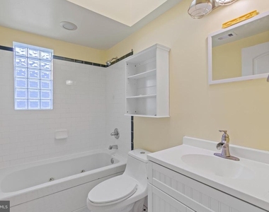 922 Madison Street Nw - Photo Thumbnail 17