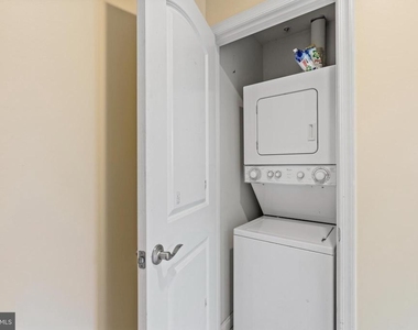 922 Madison Street Nw - Photo Thumbnail 9