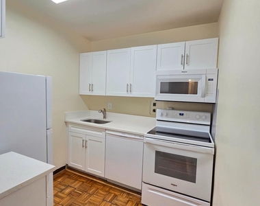 1435 4th Street Sw - Photo Thumbnail 13