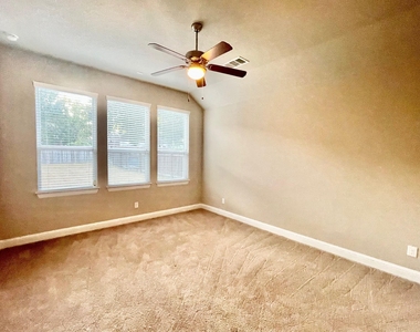 21406 Greylag Dr - Photo Thumbnail 8