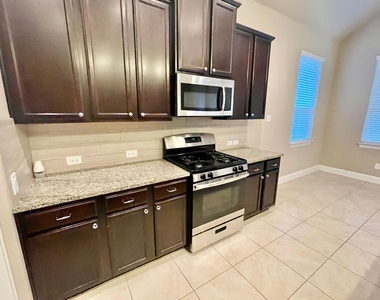 21406 Greylag Dr - Photo Thumbnail 5