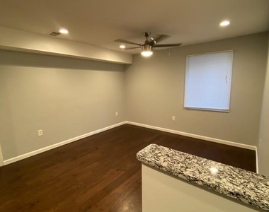 1216 Savannah Place Se - Photo Thumbnail 6