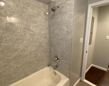 1216 Savannah Place Se - Photo Thumbnail 7