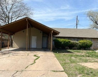 11208 Renel Dr - Photo Thumbnail 9