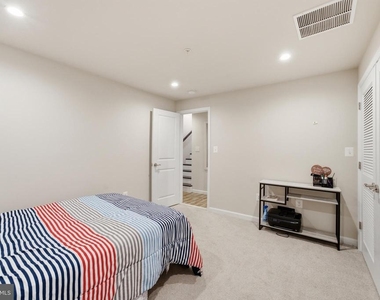 1433 Howard Road Se - Photo Thumbnail 38