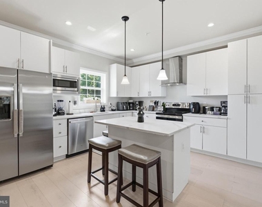 1433 Howard Road Se - Photo Thumbnail 10