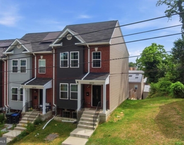 1433 Howard Road Se - Photo Thumbnail 2