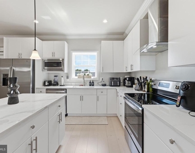 1433 Howard Road Se - Photo Thumbnail 14