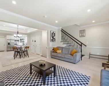 1433 Howard Road Se - Photo Thumbnail 6