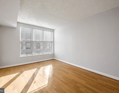 601 Pennsylvania Avenue Nw - Photo Thumbnail 10