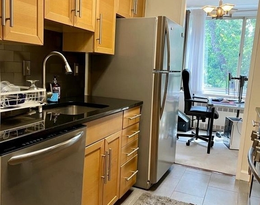 4000 Tunlaw Road Nw - Photo Thumbnail 9