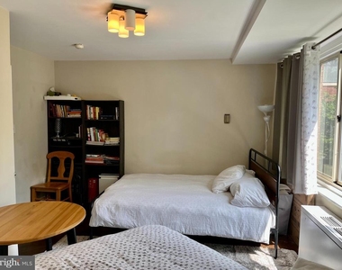 4000 Tunlaw Road Nw - Photo Thumbnail 12