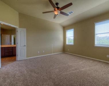 403 Limestone Trl - Photo Thumbnail 13