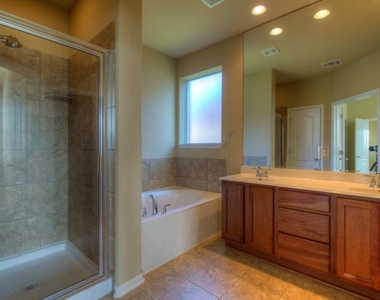 403 Limestone Trl - Photo Thumbnail 14