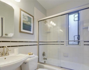 1727 Massachusetts Avenue Nw - Photo Thumbnail 10
