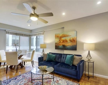 1727 Massachusetts Avenue Nw - Photo Thumbnail 2