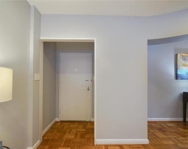 1727 Massachusetts Avenue Nw - Photo Thumbnail 12