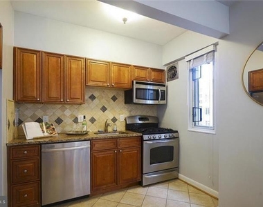 1727 Massachusetts Avenue Nw - Photo Thumbnail 5