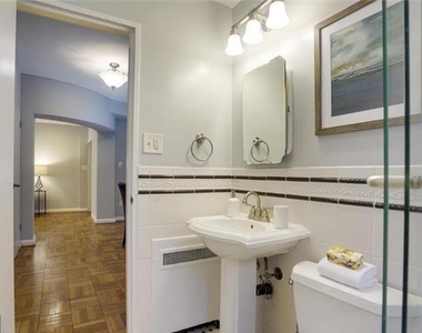 1727 Massachusetts Avenue Nw - Photo Thumbnail 11