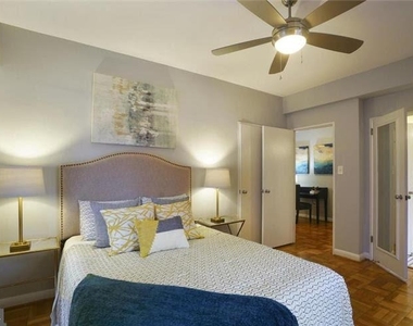 1727 Massachusetts Avenue Nw - Photo Thumbnail 9