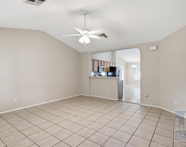 437 Sampson - Photo Thumbnail 3