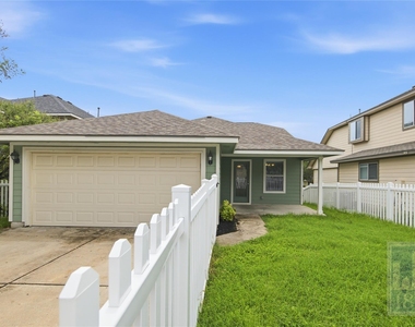 437 Sampson - Photo Thumbnail 19
